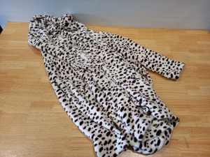 12 X BRAND NEW TOPSHOP ANIMAL STYLED DOTTED DRESSING GOWNS SIZE MEDIUM RRP £26.00 (TOTAL RRP £312,00)