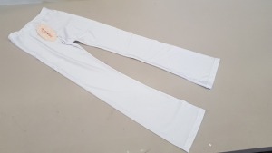 62 X BRAND NEW REVOLUTION CAPRI PANTS IN WHITE