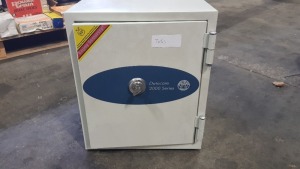 1 X PHOENIX SAFE DATACARE 2000 SERIES SAFE