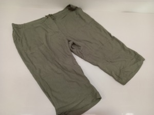 64 X BRAND NEW JD WILLIAMS KHAKI 3/4 PANTS SIZE 26