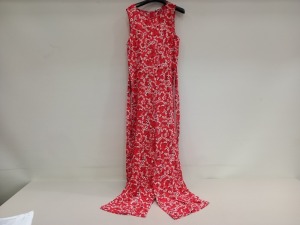 12 X BRAND NEW VILLA CLOTHES ORANGE FLOWER DETAILED JUMPSUITS IN VARIOUS SIZES RRP £45.00 - TOTAL £540