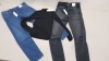 18 PIECE MIXED TOPSHOP CLOTHNG LOT CONTAINING LEIGH SUPER SOFT SKINNY JEANS, JAMIE HIGH WAISTED SKINNY JEANS, TOPSHOP TURTLENECK TOP AND ALLIGATOR PRINT BRIEFS