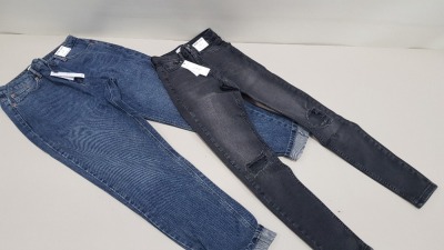 12 PIECE MIXED TOPSHOP JEAN LOT CONTAINING 7 X MOM HIGH WAISTED TAPERED LEG JEANS UK SIZE 14 RRP £40.00 AND 5 X JAMIE HIGH WAISTED SKINNY JEANS UK SIZE 4 RRP £42.00 (TOTAL RRP £490.00)