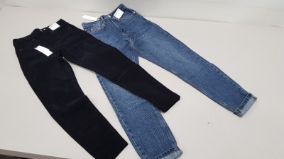 14 PIECE MIXED TOPSHOP JEAN LOT CONTAINING 8 X JAMIE HIGH WAISTED SKINNY JEANS UK SIZE 6 RRP £42.00 AND 6 X MOM HIGH WAISTED TAPERED LEG JEANS UK SIZE 6 RRP £40.00 (TOTAL RRP £576.00)