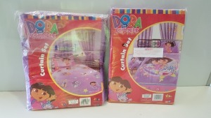 60 X BRAND NEW BOXED DORA THE EXPLORER CURTAIN SET (170CM X 137CM) WITH TIE BACKS. - IN 5 BOXES