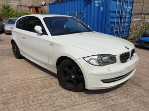 WHITE BMW 118D SE. ( DIESEL ) Reg : S888 RWS, Mileage : 0 Details: NO KEY, VEHICLE IS OPEN, NO V5, ENGIZE SIZE: 1995CC, MOT UNTIL 18/03/2022 (MILEAGE ON LAST TEST - 165810), CLIMATE CONTROL CRUISE CONTROL, SAT NAV, LEATHER SEATS