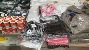 LARGE QUANTITY OF CLOTHING I.E PIA ROSSINI RESORT WEAR IN VARIOUS STYLES AND COLOURS