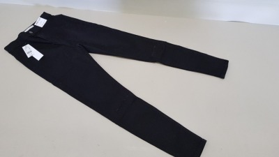 17 X BRAND NEW TOPSHOP JONI SUPER HIGH WAISTED SKINNY JEANS UK SIZE UK SIZE 10 RRP £38.00 (TOTAL RRP £646.00)