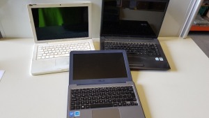 3 PIECE SPARES LOT CONTAINING 1 X APPLE MACBOOK 1 X ASUS LAPTOP 1 X HP LAPTOP (PLEASE NOTE ALL FOR SPARES)