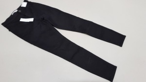 10 X BRAND NEW TOPSHOP HOLDING POWER SHAPES AND CONTOURS THE BODY JEANS UK SIZE 10 RRP £45.00 (TOTAL RRP £450.00)