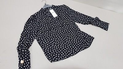 12 X BRAND NEW DOROTHY PERKINS PETITE BLACK AND WHITE DOTTED BLOUSE (SIZE UK 6) RRP £26.00 (TOTAL RRP £312.00)