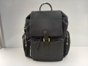 8 X BRAND NEW TOPSHOP BLACK LEATHER ZIP UP BACKPACKS ONE SIZE RRP £25.00 (TOTAL RRP £200.00)