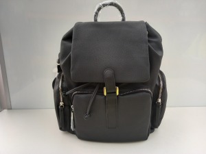 8 X BRAND NEW TOPSHOP BLACK LEATHER ZIP UP BACKPACKS ONE SIZE RRP £25.00 (TOTAL RRP £200.00)