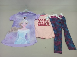 30 PIECE MIXED CLOTHING LOT CONTAINING YOU MAKE ME SMILE TOP AND SHORTS SET, SOULUX GM LEGGINGS AND FROZEN 2 NIGHTIES IN VARIOUS KIDS SIZES