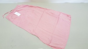 30 X BRAND NEW VILLA CLOTHES BRIDAL ROSE SKIRTS SIZE MEDIUM RRP £26.00 (TOTAL RRP £780.00)