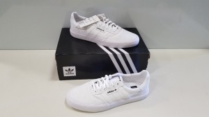 6 X BRAND NEW ADIDAS ORIGINALS TRIPLE WHITE 3MC TRAINERS UK SIZE 6.5 (PLEASE NOTE SOME SHOES ARE MARKED CAN BE REMOVED WITH BLEACH AND OR SOAPY WATER)