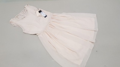 9 X BRAND NEW VILLA CLOTHES CREAM PINK DRESSES SIZE EXTRA SMALL RRP £40.00 (TOTAL RRP £360.00)