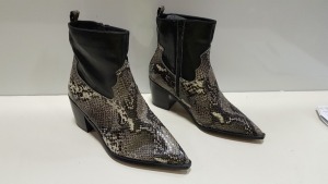 9 X BRAND NEW BAGGED TOPSHOP WF BLISS HEELED BOOTS IN BLACK AND SNAKE PRINT. (SIZE UK 4) 
RRP £40.00 (TOTAL £360.00)