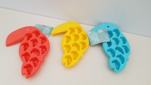 192 X BRAND NEW BOXED SUMMER LIVING SILICON TOUCAN SHAPED ICE CUBE TRAY IN VARIOUS COLOURS IE PINK, YELLOW AND BLUE IN 8 BOXES