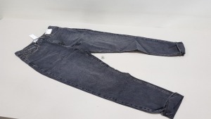 16 X BRAND NEW TOPSHOP MOM HIGH WAISTED TAPERED LEG TALL JEANS UK SIZE 14 RRP £40.00 (TOTAL RRP £640.00)