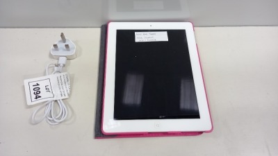 APPLE IPAD TABLET 16GB STORAGE - WITH CASE + CHARGER