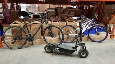 3 PIECE ASSORTED LOT CONTAINING 2 X MOUNTAIN BIKES (CARRERA CROSSFIRE AND DUNLOP COSMOS) AND 1 X ELECTRIC SCOOTER