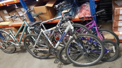 5 PIECE ASSORTED BIKE LOT CONTAINING RALEIGH, URBAN RACERS, APOLLO, REEBOK AND BARROSA.
