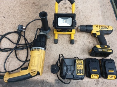 TOOL LOT TO INCLUDE, DEWALT 18V LI-ION BATTERY DRILL WITH CHARGER AND TWO SPARE BATTERIES, COMPACT LED FLOOR LIGHT WITH NO CHARGER, DEWALT 240V CORDED HAND DRILL(LOTS 4001-4041 ARE LOCATED IN GATESHEAD - COLLECTION WILL BE THURSDAY 2ND SEPTEMBER ONLY BY A