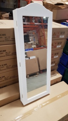 4 X BRAND NEW MIRRORED JEWELLERY CABINET IN WHITE (107 X 43.5 X 14.3.CM) - 4 BOXES