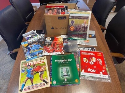 APPROX 80+ MANCHESTER UNITED MAGAZINES, TEAM SHEETS, PROGRAMS ETC TO INCLUDE - (CUP FINAL SOUVENIR ISSUE MATCH WEEKLY) MAN UTD VS BRIGHTON & HOVE ALBION, MAN UTD VS ST.JOHNSTONE 17TH OCTOBER 1989, MAN UTD PRIDE OF ALL EUROPE OFFICIAL ROAD TO GLORY 1998/99