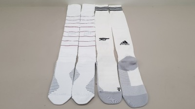 22 PIECE MIXED FOOTBALL SOCK OT CONTAINING 19 X ENGLAND FOOTBALL SOCKS AND 3 X ARSENAL FOOTBALL SOCKS