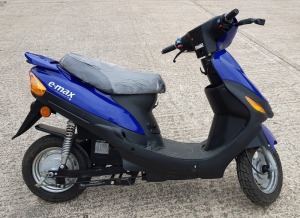 1500W E-MAXX ELECTRIC VESPA STYLE MOTOR SCOOTER - UNUSED NEAR NEW- COMPLETE WITH CHARGER & 2 KEYS. WING MIRRORS STILL WRAPPED UNDER SEAT STORAGE (UNREGISTERED) - IDEAL FOR SHORT COMMUTING OR AS A SECONDARY VEHICLE FOR MOTORHOME / CARAVAN. ZERO ROAD TAX / 