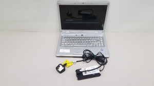 DELL INSPIRON 1525 LAPTOP WINDOWS 10 - WITH CHARGER