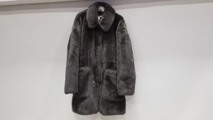 16 X BRAND NEW TOPSHOP FAUX FUR COATS UK SIZE 18