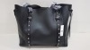 18 X BRAND NEW TOPSHOP BLACK LEATHER STYLED HANDBAGS RRP £22.00 (TOTAL RRP £396.00)