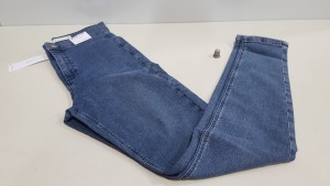 11 X BRAND NEW TOPSHOP JONI BLUE DENIM JEANS AND LIGHT BLUE DENIM JEANS UK SIZE 4 AND 10 RRP £36.00 (TOTAL RRP £396.00)