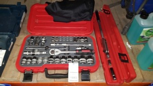 3 PIECE LOT CONTAINING 1 X BRITOOL AVT 300 A WRENCH, 1 X PORTWEST WORK SHORTS AND 1 X SOCKET SET (PLEASE NOTE 10,11,12,13 ARE MISSING)