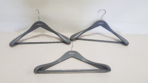 144 X BRAND NEW FLANNELS BRANDED COAT HANGERS WITH GRIPPED TROUSER BAR (IN 4 CARTONS) - (EBAY CURRENTLY £15 / 10 - TOTAL £216)