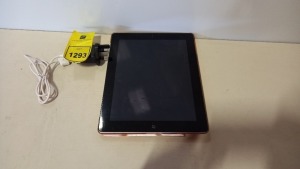 APPLE IPAD TABLET 32GB STORAGE - WITH CASE + CHARGER