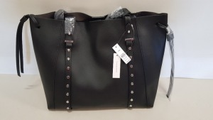 18 X BRAND NEW TOPSHOP BLACK LEATHER STYLED BAGS RRP £22.00 (TOTAL RRP £396.00)