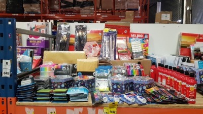 LARGE QUANTITY ASSORTED STATIONERY LOT CONTAINING TIPP-EX, VARIOUS PADDED ENVELOPES, VARIOUS BRUSHES, SKETCH PADS, BLUE TACK, STATIONERY SETS, READY MIX PAINT, ART CASES, WATER COLOUR SET, STICKY NOTES ETC