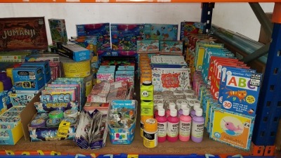 LARGE QUANTITY ASSORTED LOT CONTAINING PASTEL POSTER PAINT, JIGSAWS, ABC CARDS, GLASS PUTTY, UNICORN SLIME, NARWHAL 3D BEACH BALL, ACRYLIC PAINTS, COLOURING ACTIVITY PLAYBOOK ETC