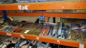 LARGE QUANTITY ASSORTED TOOL LOT CONTAINING VARIOUS HAND TOOLS IE SPANNER, SCREWDRIVER ETC