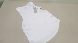 12 X BRAND NEW USA PRO GYM VESTS IN WHITE SIZE 6 AND 8