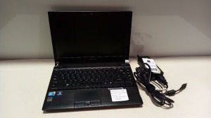 TOSHIBA R700 LAPTOP INTEL CORE I3 2.4GHZ WINDOWS 10 320GB HARD DRIVE - WITH CHARGER