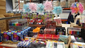 LARGE QUANTITY BRAND NEW ASSORTED LOT CONTAINING SWIRLING BUBBLE CYCLONE, SHARPIE SETS, BLOCK TECH FIRE DEPT, STAMPERS, DUAL POWER CALCULATOR, BIC WRITING SETS, HELIX MATHS SETS, JOKES & GAGS GROSS SET, PERMANENT MARKERS SETS, TIPP-EX, PVA GRAFT GLUE ETC