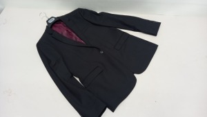 20 X BRAND NEW TOPMAN BLACK BLAZERS IN VARIOUS SIZES (PLEASE NOTE SOME BLAZERS HAVE MINOR DIRT MARKS THAT CAN BE REMOVED)