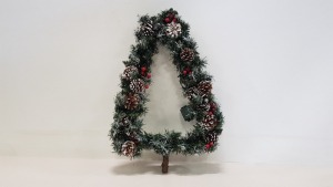 12 X BRAND NEW BOXED LIGHT UP CHRISTMAS TREE SHAPED WREATH 60 CM X 40 CM - IN 12 BOXES