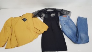 6 PIECE MIXED CLOTHING LOT CONTAINING A MARELLA BLOUSE SIZE 16, OUI JEANS SIZE 8, SISTERGLAM DRESS SIZE 10, PEPE JEANS DENIM JACKET SIZE MEDIUM, SCOTCH & SODA JUMPER SIZE XL AND KENDALL & KYLIE DRESS SIZE XS