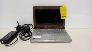 TOSHIBA NB200 LAPTOP WINDOWS 4 INCLUDES CHARGER